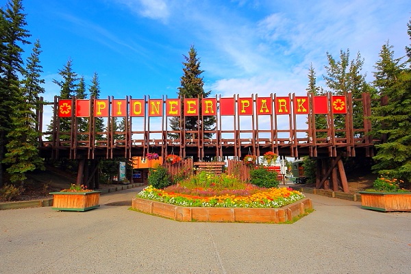 PIONEER PARK